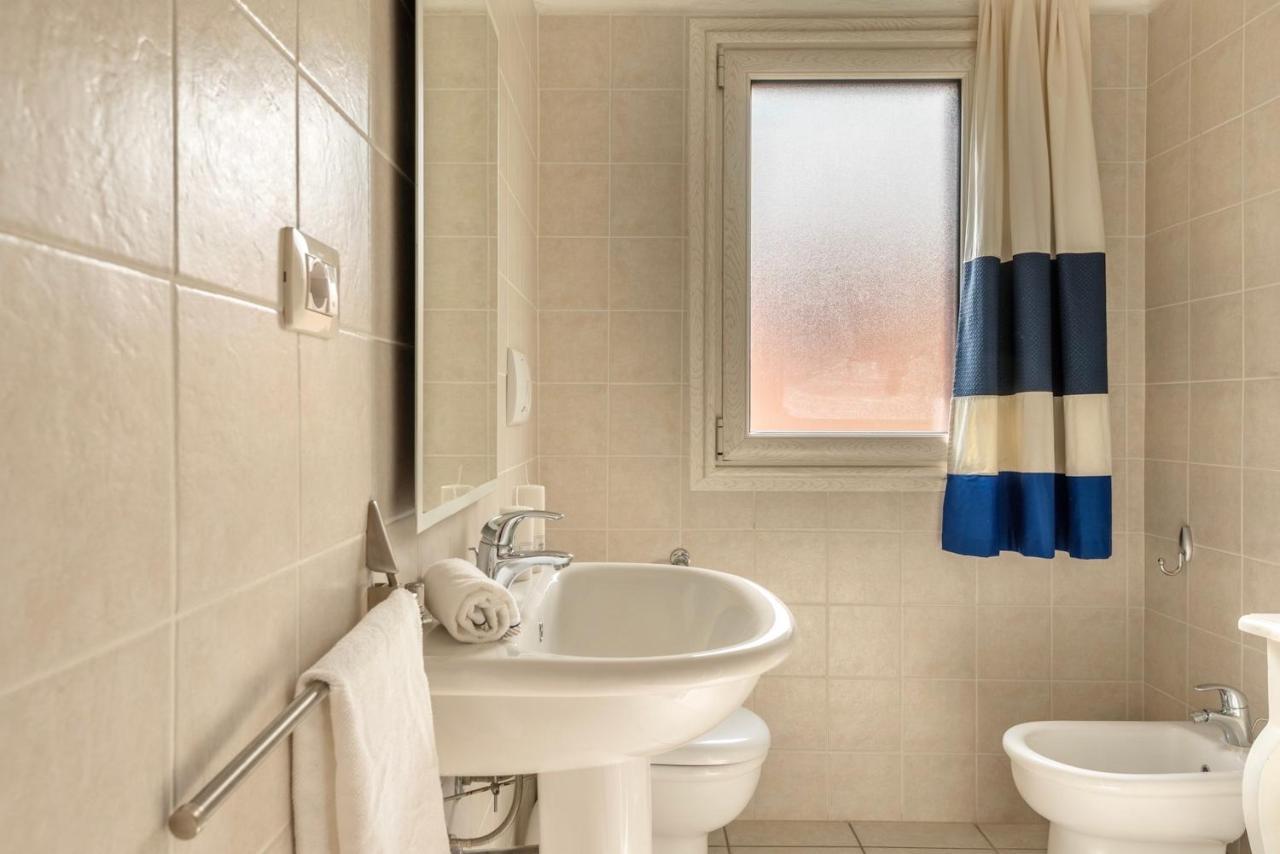 Residence A Golfo Di Marinella A 450 Mt Dal Mare 外观 照片
